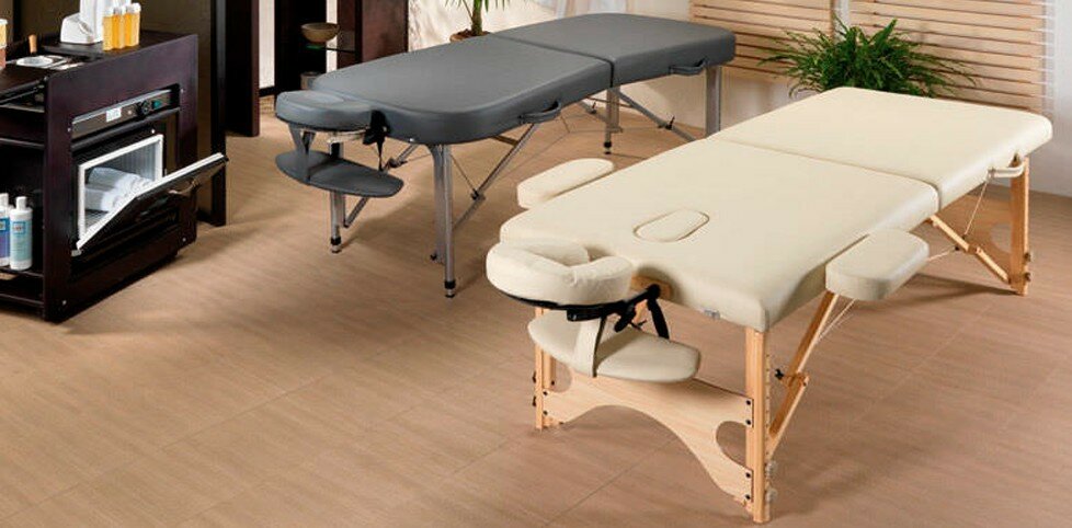 Tables de massage fixes et &eacute;lectriques